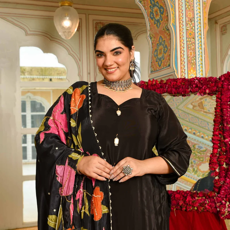 Black-Suit-Set-Ananya-SCL_2717-1.webp