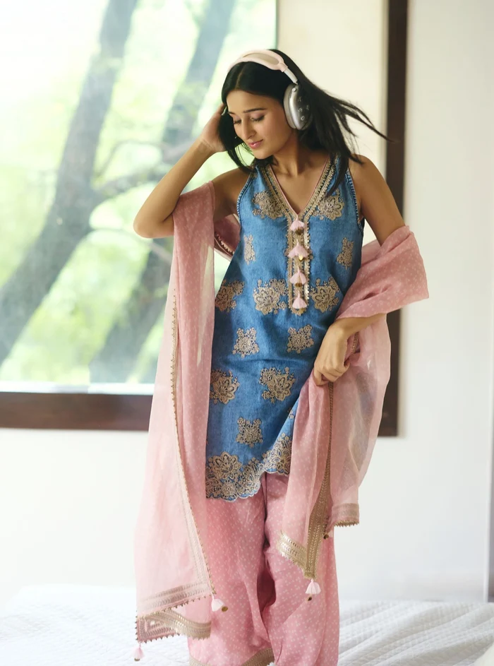 DiwaliResizeImages_4b211635-1351-4245-b30a-a0ccfb83e432-1.webp
