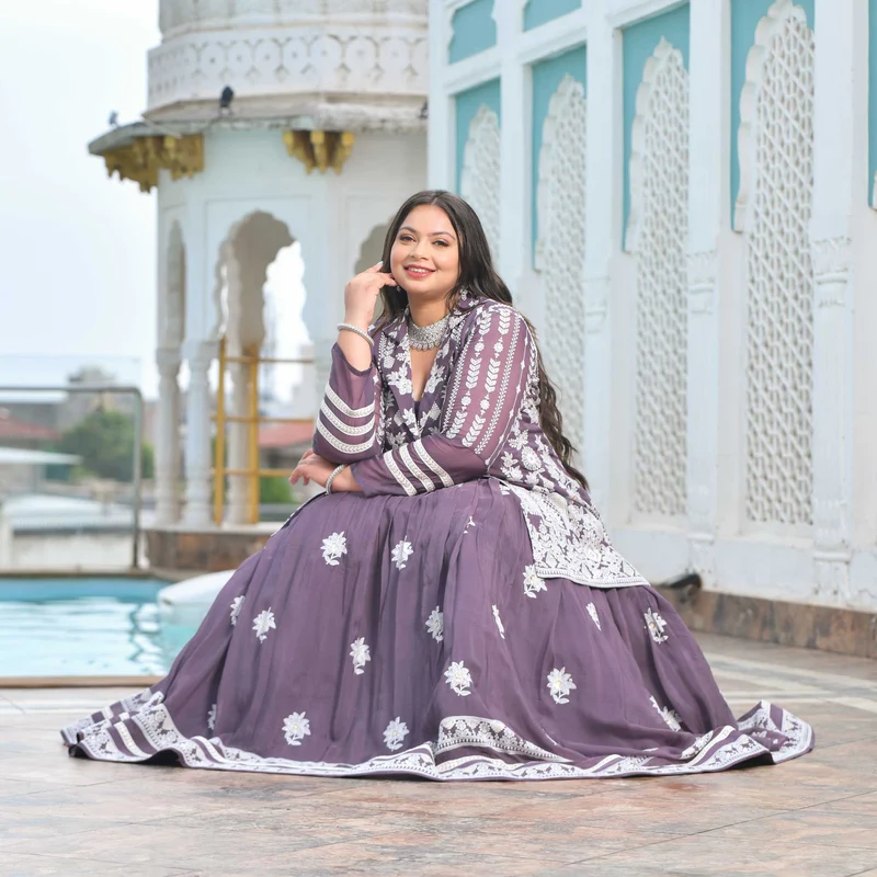 Mauve-organza-Thread-Lehenga-SCL_5537-1.webp