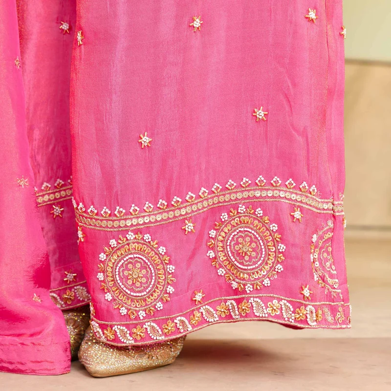 Pink-Suit-Ananya-SCL_2201-1.webp